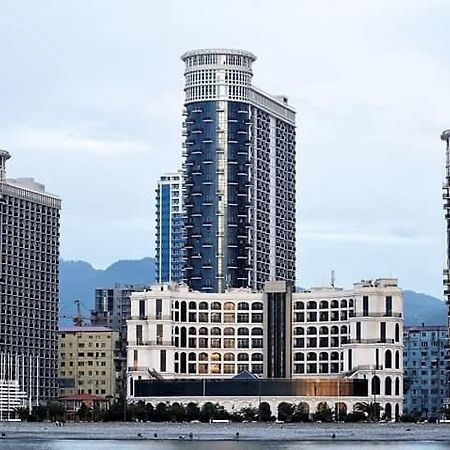 Yalcin Star Residence Diana'S Flat Batumi Exteriör bild